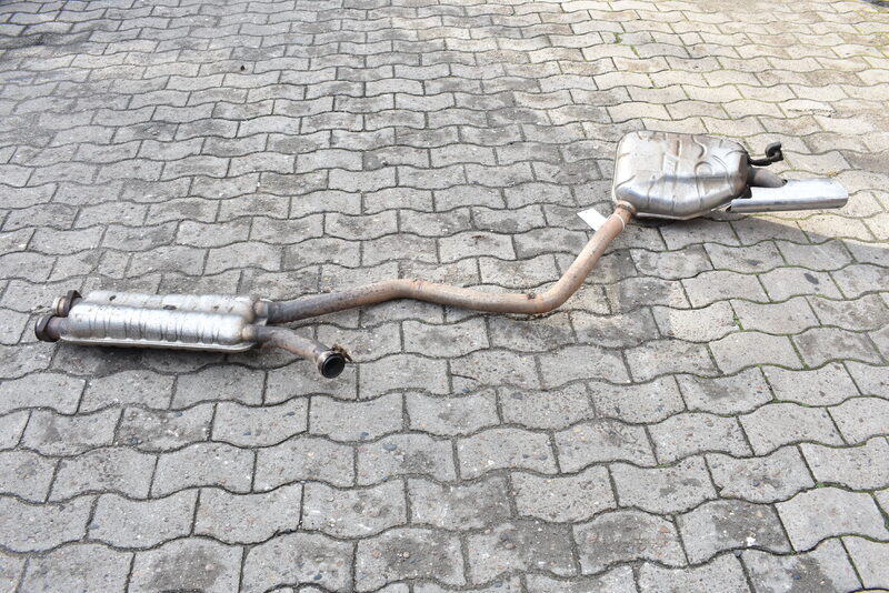 Mercedes CLS C219 W219 Auspuff Mitteltopf Endtopf A2194910301 Bild 4