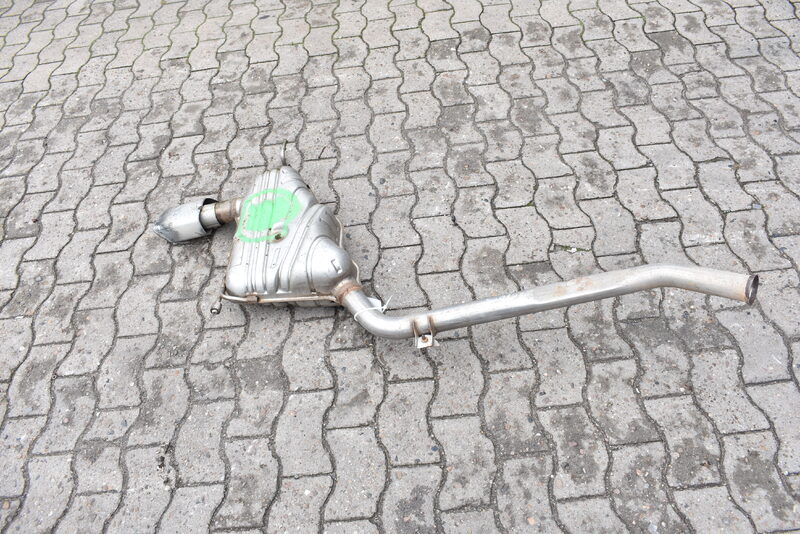 Mercedes ML W164 Auspuff Mitteltopf Endtopf A1644905315 Bild 2