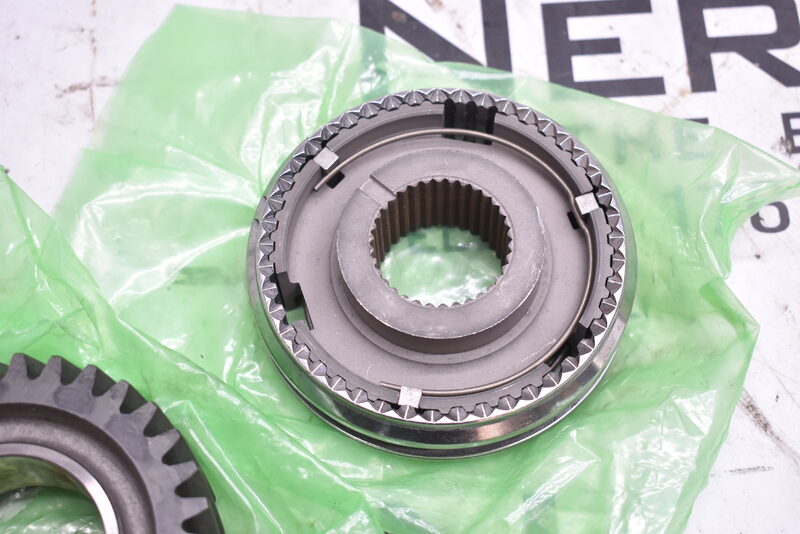 Orig. Land Rover Fünfter Gang/Rückwärtsgang Getriebe Set Kit Gear Kit  STC3377 Bild 2