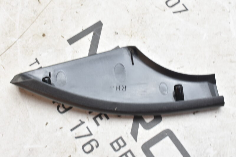 Land Rover Freelander L314 hinten rechts Dachschiene Endkappe CNC100080PMD Bild 3