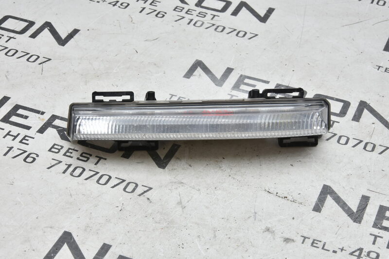 Mercedes C W204 W172 W207 W212 Tagfahrleuchte LED Tagfahrlicht Links A2049068900 Bild 2