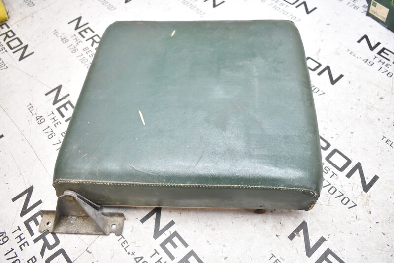 Land Rover LR88 Sitzkessen Hinten 349515 Bild 2