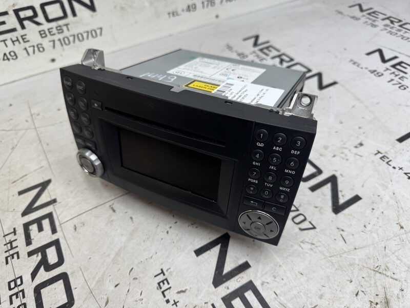 Mercedes SLK R171  Autoradio CD Player A1718702794 Bild 2