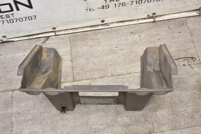Land Rover RRC Mittelkonsole MWC7591 Bild 2