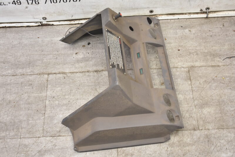 Land Rover RRC Mittelkonsole MWC7591 Bild 4