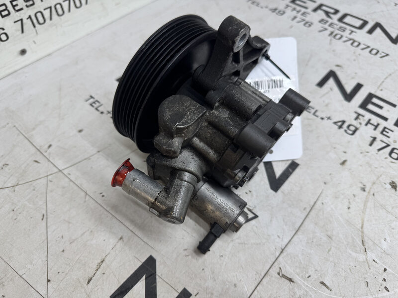 Mercedes C Klasse 250 W204 W212 Servopumpe Hydraulik Pumpe Lenkung A0064667501 Bild 2