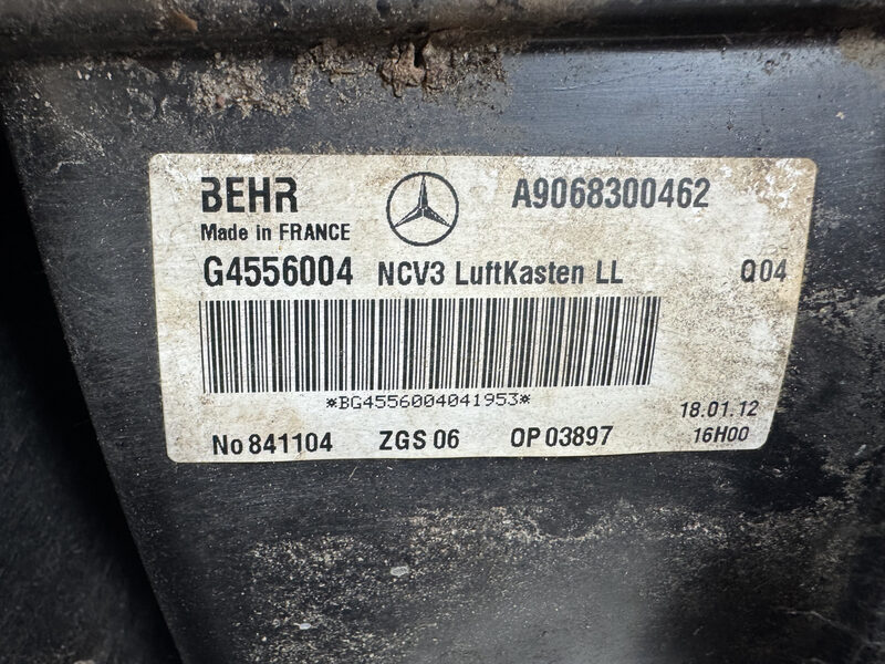 Mercedes Sprinter W906 Crafter Luftfilterkaste Luftfilter Deckel  A9068300462 Bild 6