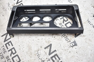 Armaturenbrett Uhr Einfassung Linkslenker für Land Rover Defender  YAF100090