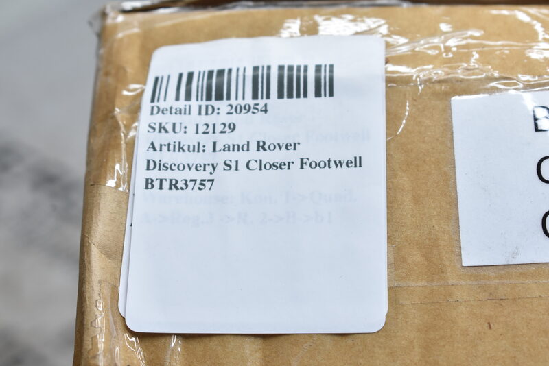 Land Rover Discovery S1 Closer Footwell BTR3757 Bild 4