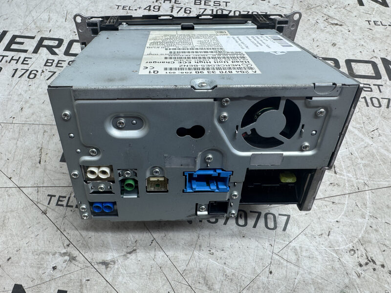 Mercedes C Klasse W204 Navi Navigation Autoradio A2048703390 Bild 2