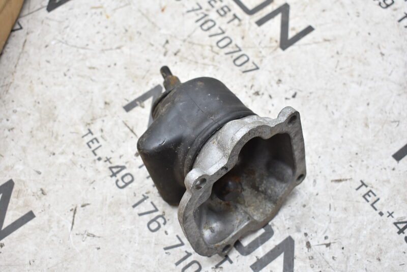 Land Rover LR90 130 Gehäuse Hauptschalthebel FRC7155 Bild 3