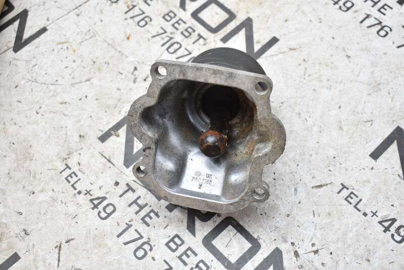 Land Rover LR90 130 Gehäuse Hauptschalthebel FRC7155 Bild 4