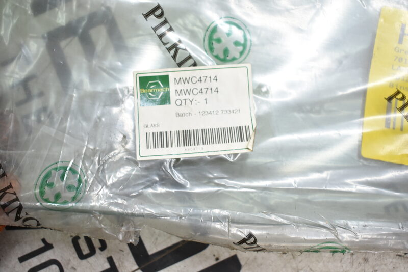 Land Rover LR90 110 Glas MWC4714 Bild 3