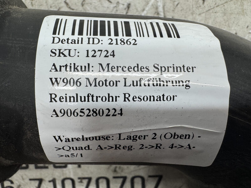 Mercedes Sprinter   W906  Motor Luftführung Reinluftrohr Resonator A9065280224 Bild 6