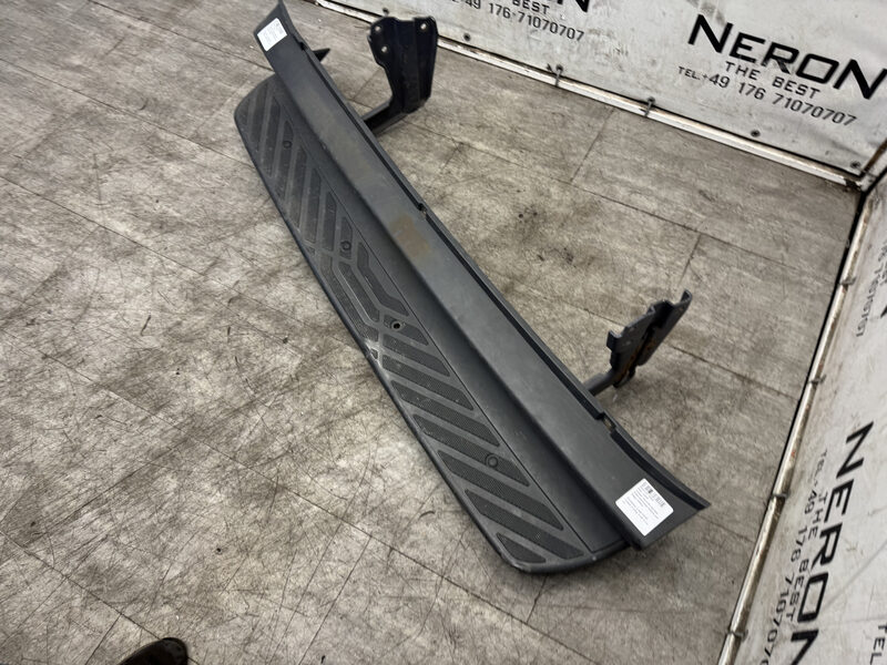 Mercedes Sprinter  W906 Stoßstange Schürze mit Träger Hinten Bild 3