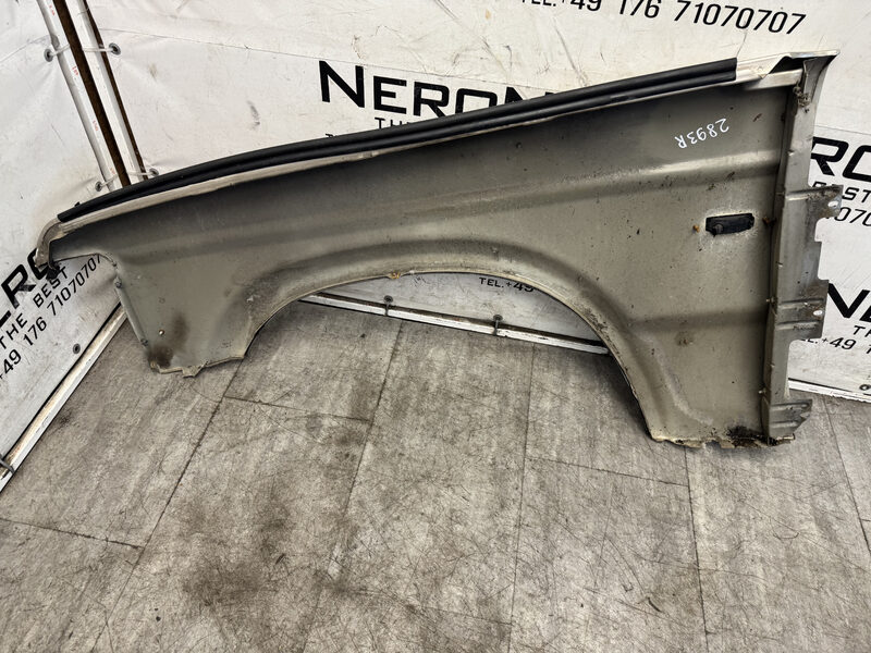 Land Rover Discovery 2 TD5 Kotflügel Vorne Rechts LRC618 White Gold Metallic Bild 7