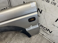 Land Rover Discovery 2 TD5  Kotflügel Vorne Links LRC618 White Gold Metallic Bild 4