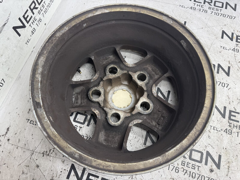 Land Rover LR90 Felge 7Jx16/2-33 Alu Shulptur V8/LR110 Boost LR023391 Bild 4