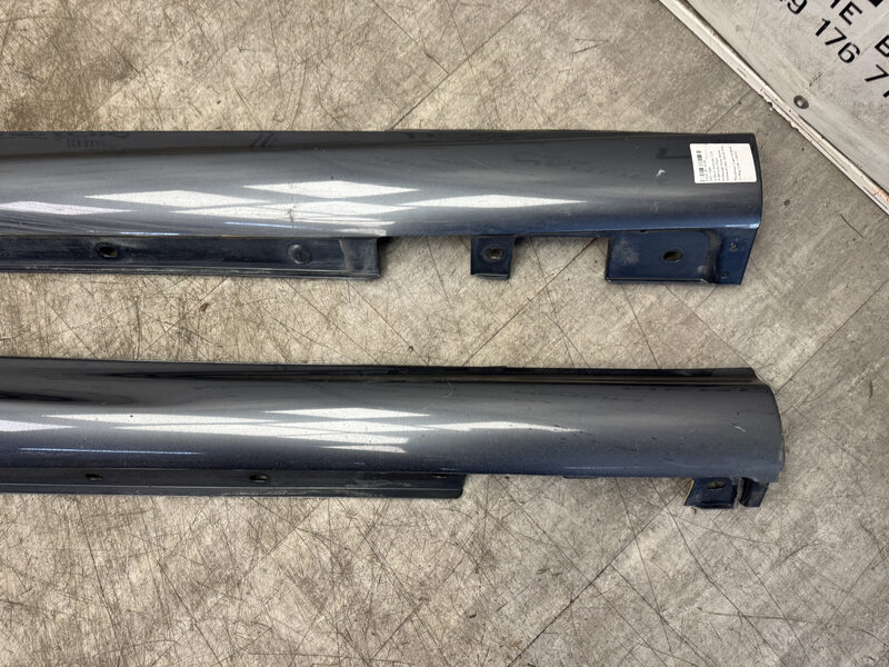 Mercedes CLK W209 AMG Seitenschweller 755 Tenorit Grau A2096980125 A2096980225 Bild 5