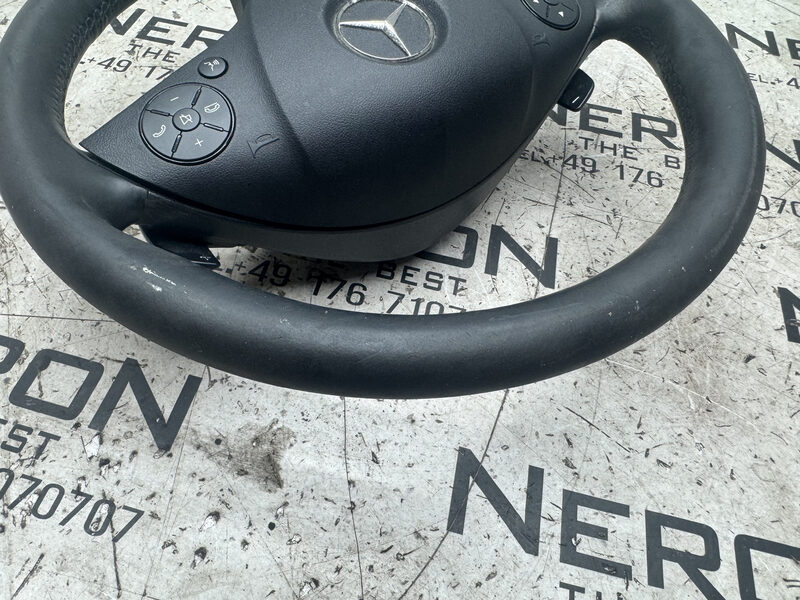 Mercedes C Klasse W204  Lenkrad Leder Multifunktion  Schwarz A2044603303 Bild 4