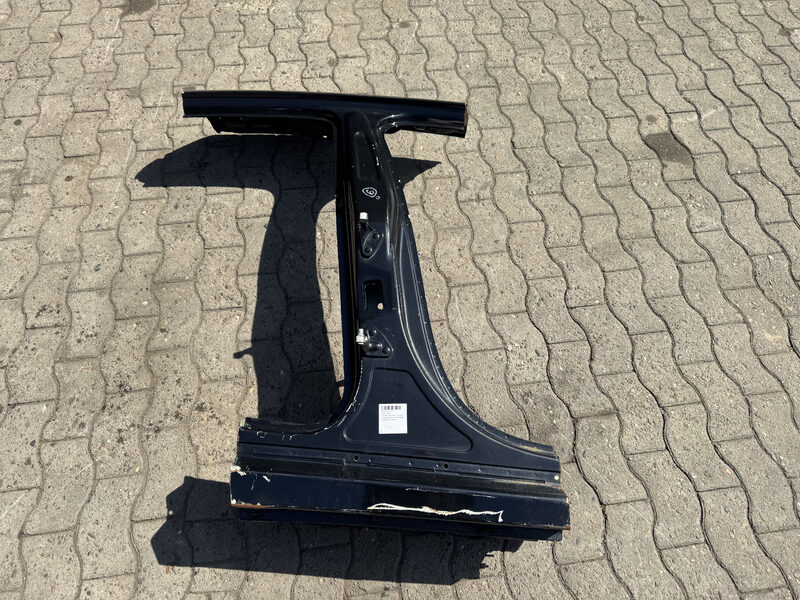Mercedes CLS W218 B-Saule Karosserie Abschnitt Linke Seite Schwarz
