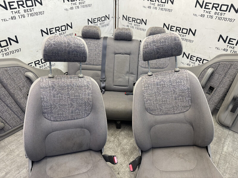Land Rover Freelander 1 L314 Innenausstattung Ausstattung Sitze  Grau Bild 2