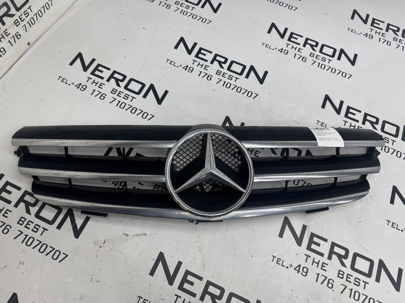 Mercedes CLK W209  Kühlergrill Front Grill A2098800223