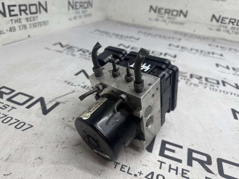 Mercedes C Klasse W204  ABS ESP Steuergerät Hydraulikblock Pumpe A2049012500 Bild 3