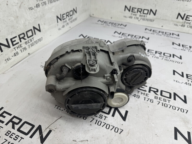 Mercedes CLK W209  Halogen Scheinwerfer Links A2098202761 Bild 3