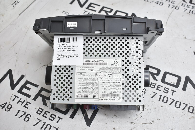 Mercedes Sprinter W906  Navi Navigation Autoradio A9069001303 Bild 2