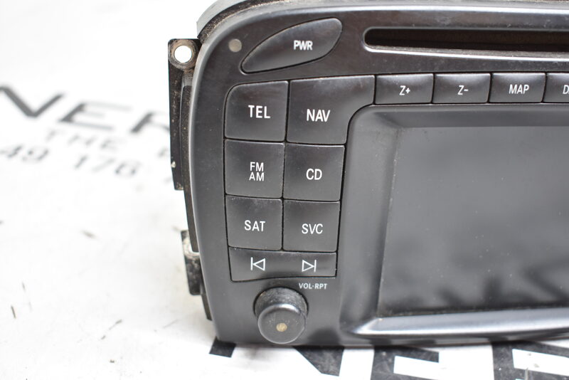 Mercedes SL R230  Navi Navigation Autoradio A2308202889 Bild 2