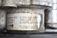 Mercedes E Klasse 250 CDI W212  Servopumpe Hydraulik Pumpe Lenkung A0064669601 Bild 4