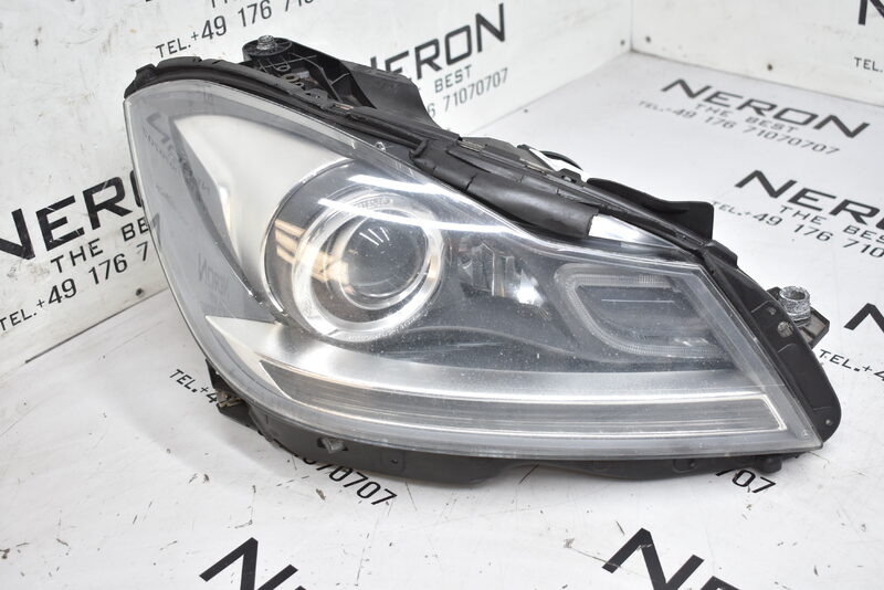 Mercedes C Klasse W204 Xenon Bi-Xenon Scheinwerfer Rechts A2048205859