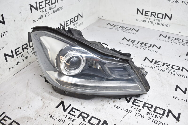 Mercedes C Klasse W204  Xenon, Kurvenlicht Mopf Scheinwerfer Rechts A2048204639