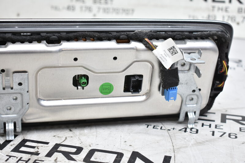 Mercedes-Benz E Klasse W213  Navi Display Monitor Bildschirm A2135405599 Bild 8