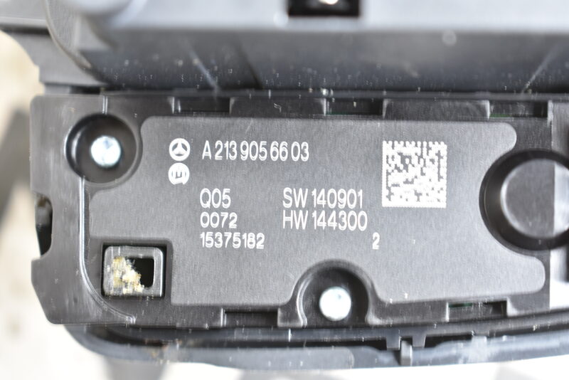 Mercedes-Benz E Klasse W213  Drehschalter Bedienfeld Navi Controller A2139005728 Bild 8
