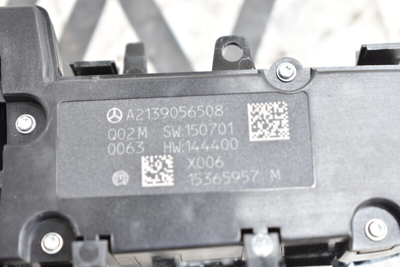 Mercedes-Benz E Klasse W213  Schalterleiste Schalterblock Bedienfeld A2139056508 Bild 6