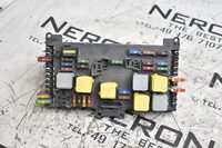 Mercedes-Benz Viano W639  Sicherungskasten Relais Box Steuergerät SAM Modul A6399005300 Bild 1