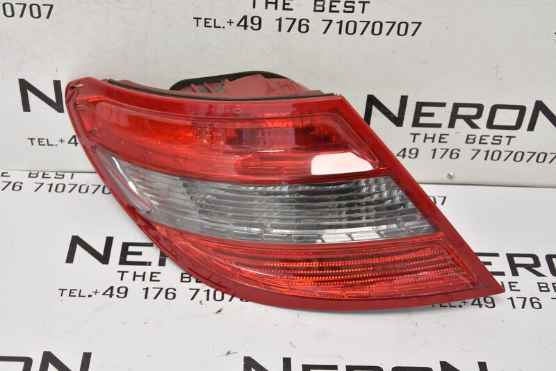 Mercedes C W204 Limousine Rück Brems Leuchte Links 2048202964