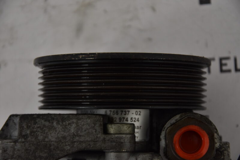 BMW X5 4.6is E53 Servopumpe Hydraulik Pumpe Lenkung 6756737 Bild 4