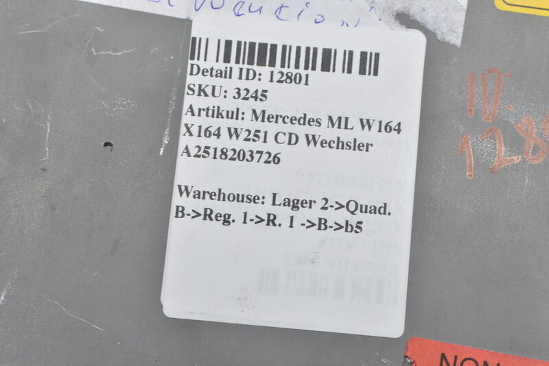 Mercedes ML W164 X164 W251 CD Wechsler A2518203726 Bild 8