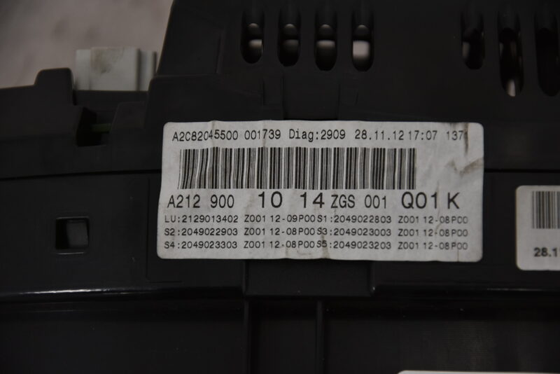 Mercedes E Klasse 220 CDI W212 MPH Tacho Kombiinstrument Automatik A2129001014 Bild 3