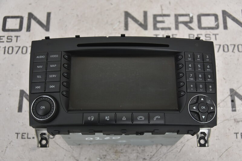 Mercedes CLK W209 C209 Navi Navigation Autoradio A2098208389