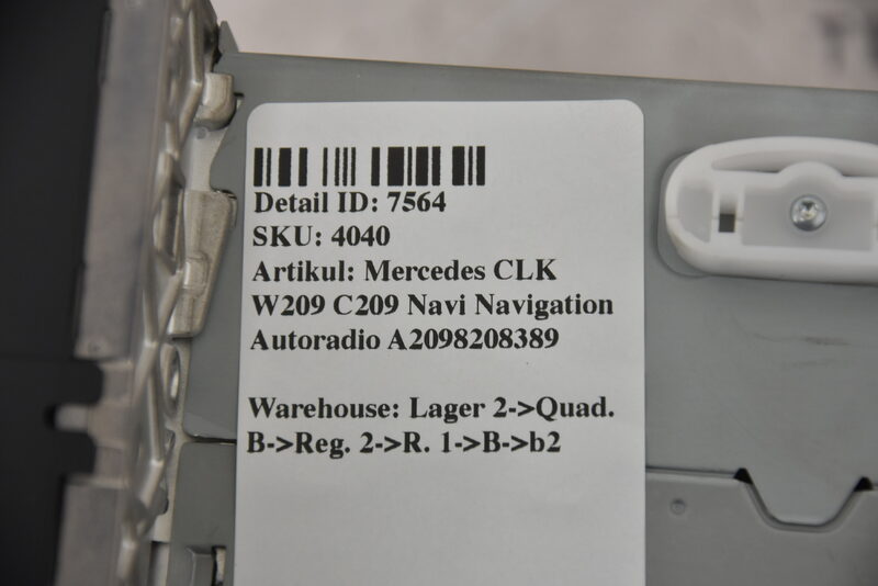 Mercedes CLK W209 C209 Navi Navigation Autoradio A2098208389 Bild 4