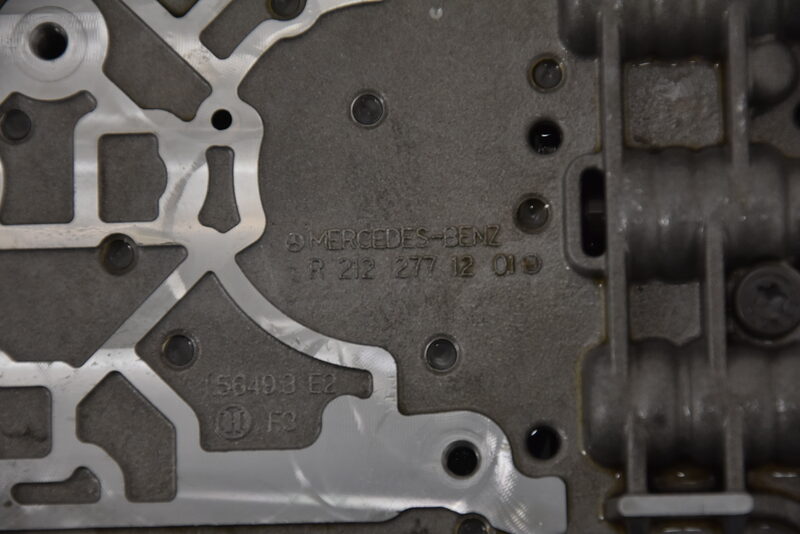 Mercedes 350 CDI W212 W221 W216 Mechatronik Getriebeventilkarosserie A2122700006 Bild 3