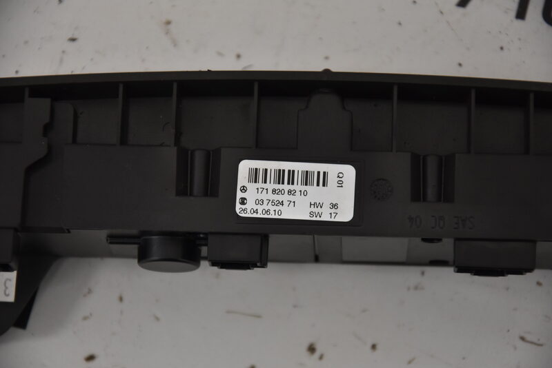 Mercedes SLK R171 Schalterleiste Schalterblock Bedienfeld A1718208210 Bild 5
