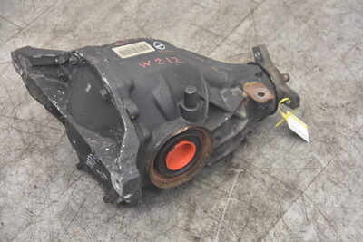 Mercedes E220 CDI W212 W204 Differential Hinten Differentialgetriebe A2123508403
