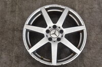 Mercedes C Klasse W204 W207 W212 Eins Stuck AMG Alufelge Felge A2044019902 Bild 2