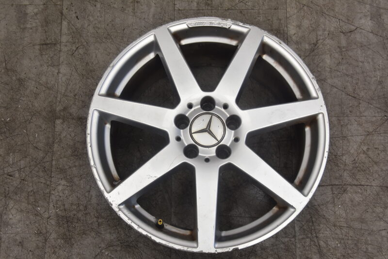 Mercedes C Klasse W204 W207 W212 Eins Stuck AMG Alufelge Felge A2044019902 Bild 2