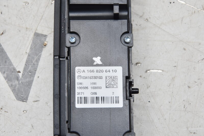 Mercedes GL X166 ML GLS GLE X166 Sitzheizung Schalter Bedienfeld  A1668206410 Bild 4